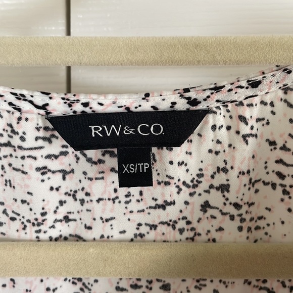 RW Top - Picture 3 of 3
